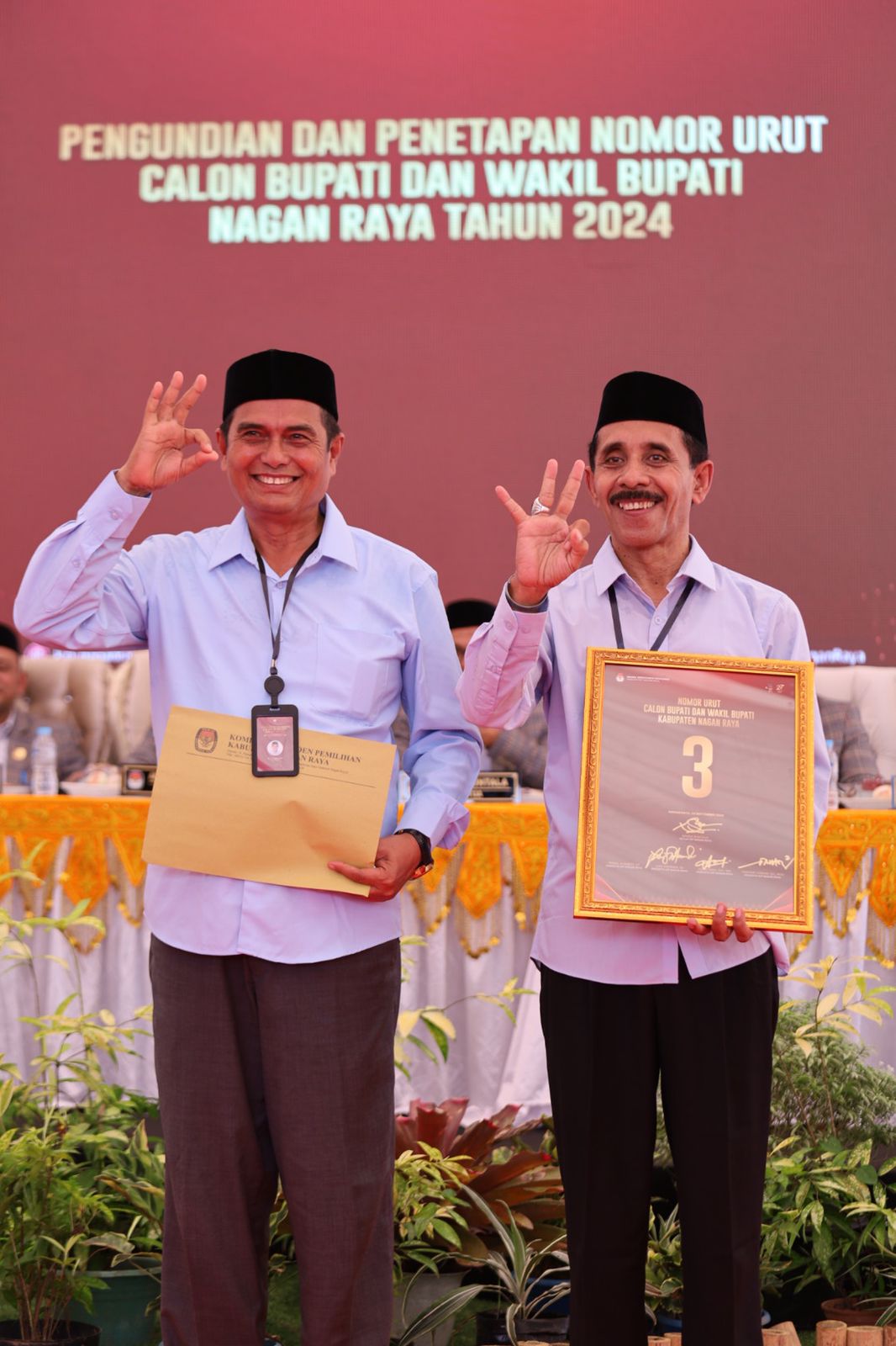 BreakingNews: Paslon Asib Amin – Tarmilin Usman Peroleh Nomor Urut 3 BreakingNews: Paslon Asib Amin – Tarmilin Usman Peroleh Nomor Urut 3