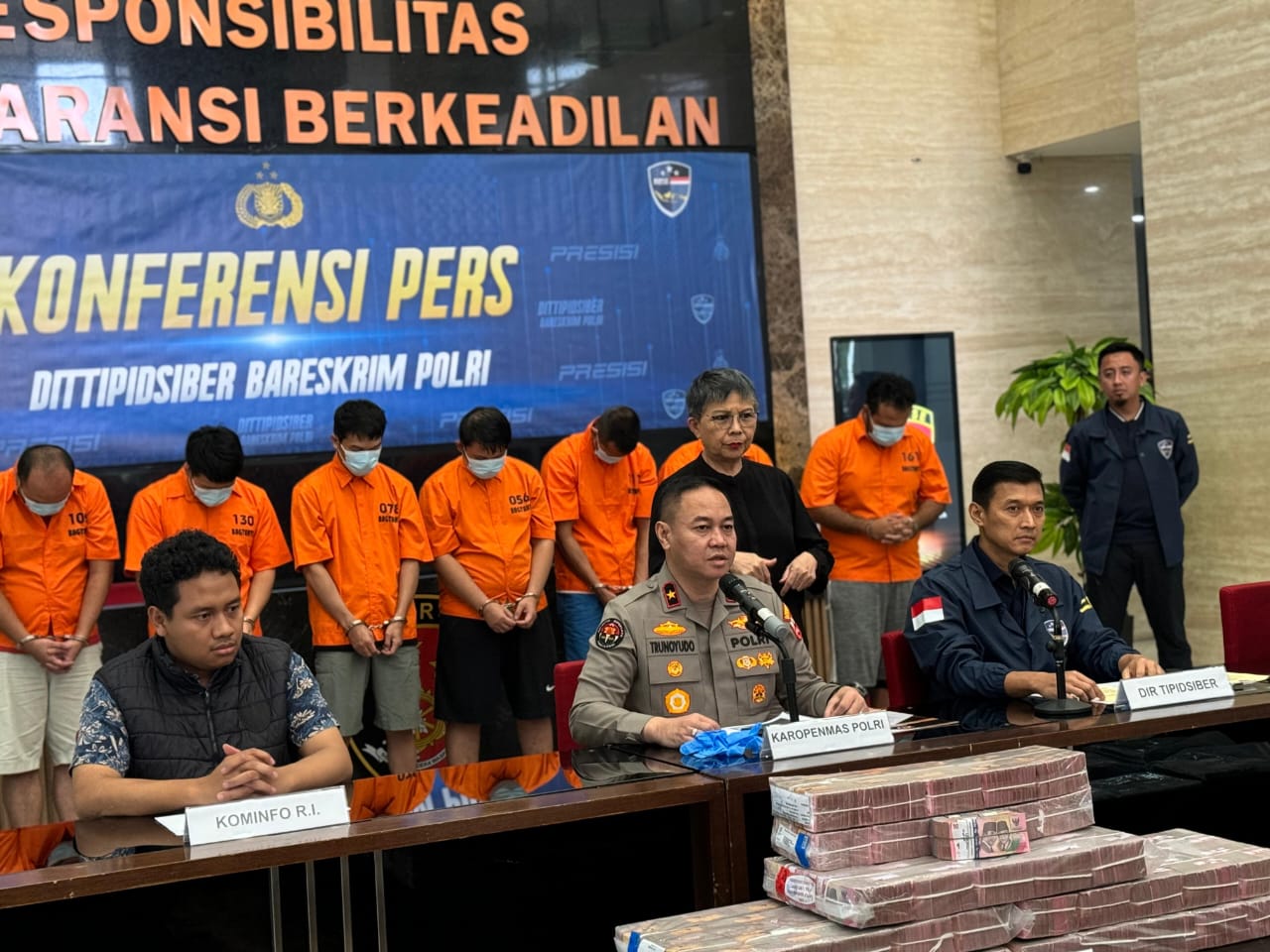 WNA Asal Cina Kendalikan Judi Online Perputaran Uang Capai Rp685 M WNA Asal Cina Kendalikan Judi Online Perputaran Uang Capai Rp685 M