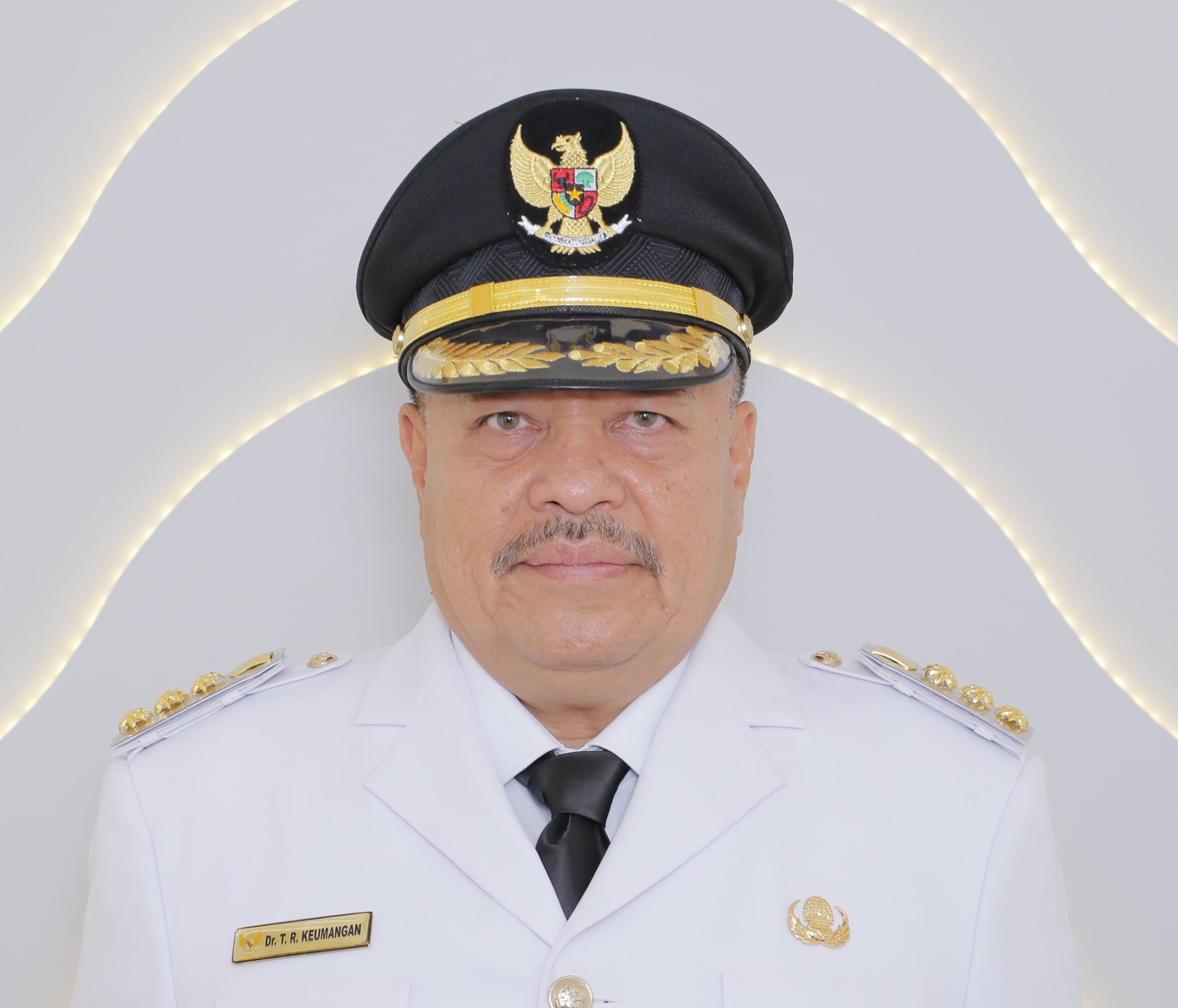 Bupati TRK Tegaskan Rekrutmen Tenaga Kerja PT TBU Harus Prioritaskan Masyarakat Lokal Bupati TRK Tegaskan Rekrutmen Tenaga Kerja PT TBU Harus Prioritaskan Masyarakat Lokal