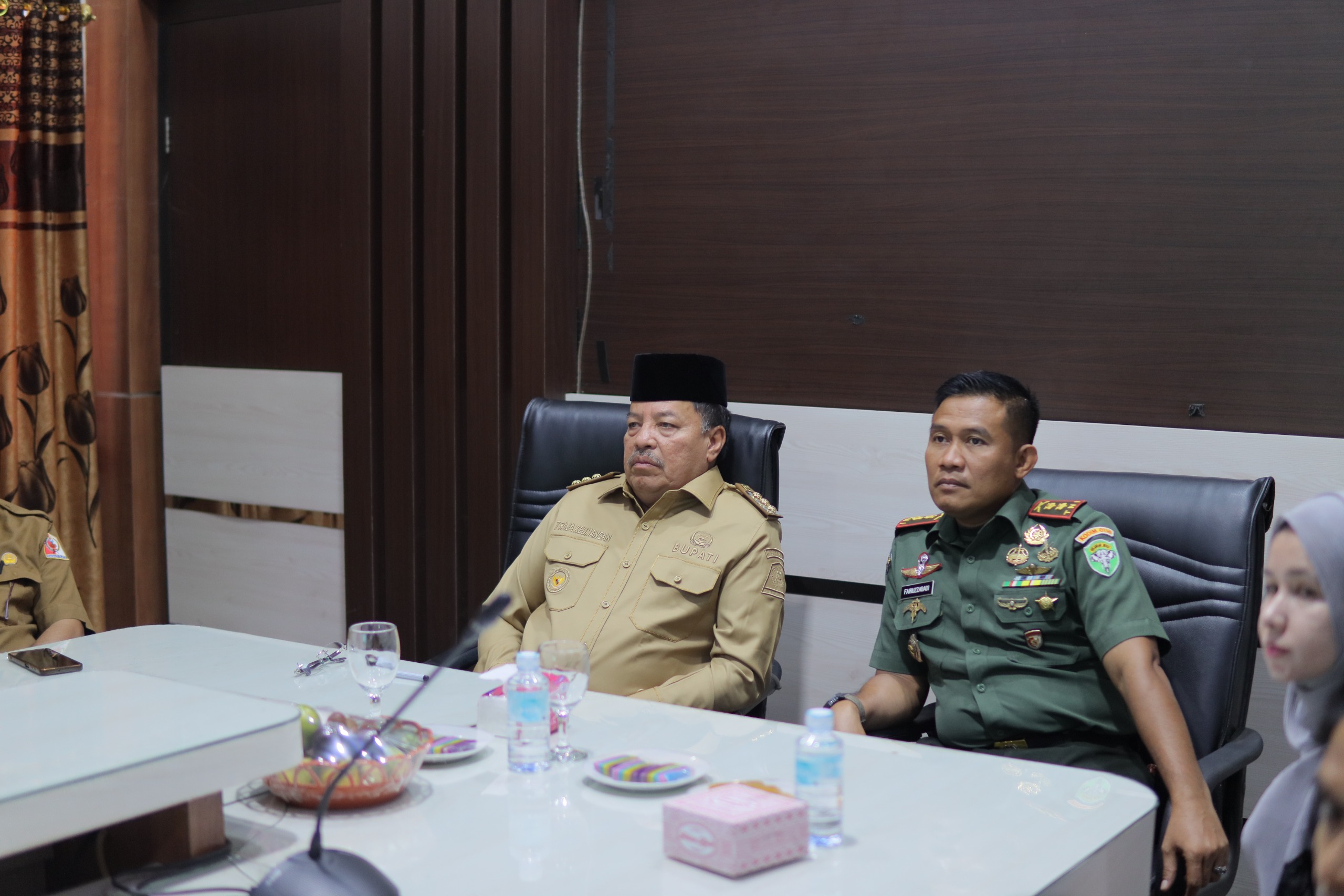 Bupati Nagan Raya Ikuti Rakor Pengendalian Inflasi dan Sosialisasi Sekolah Rakyat 2025 Bupati Nagan Raya Ikuti Rakor Pengendalian Inflasi dan Sosialisasi Sekolah Rakyat 2025