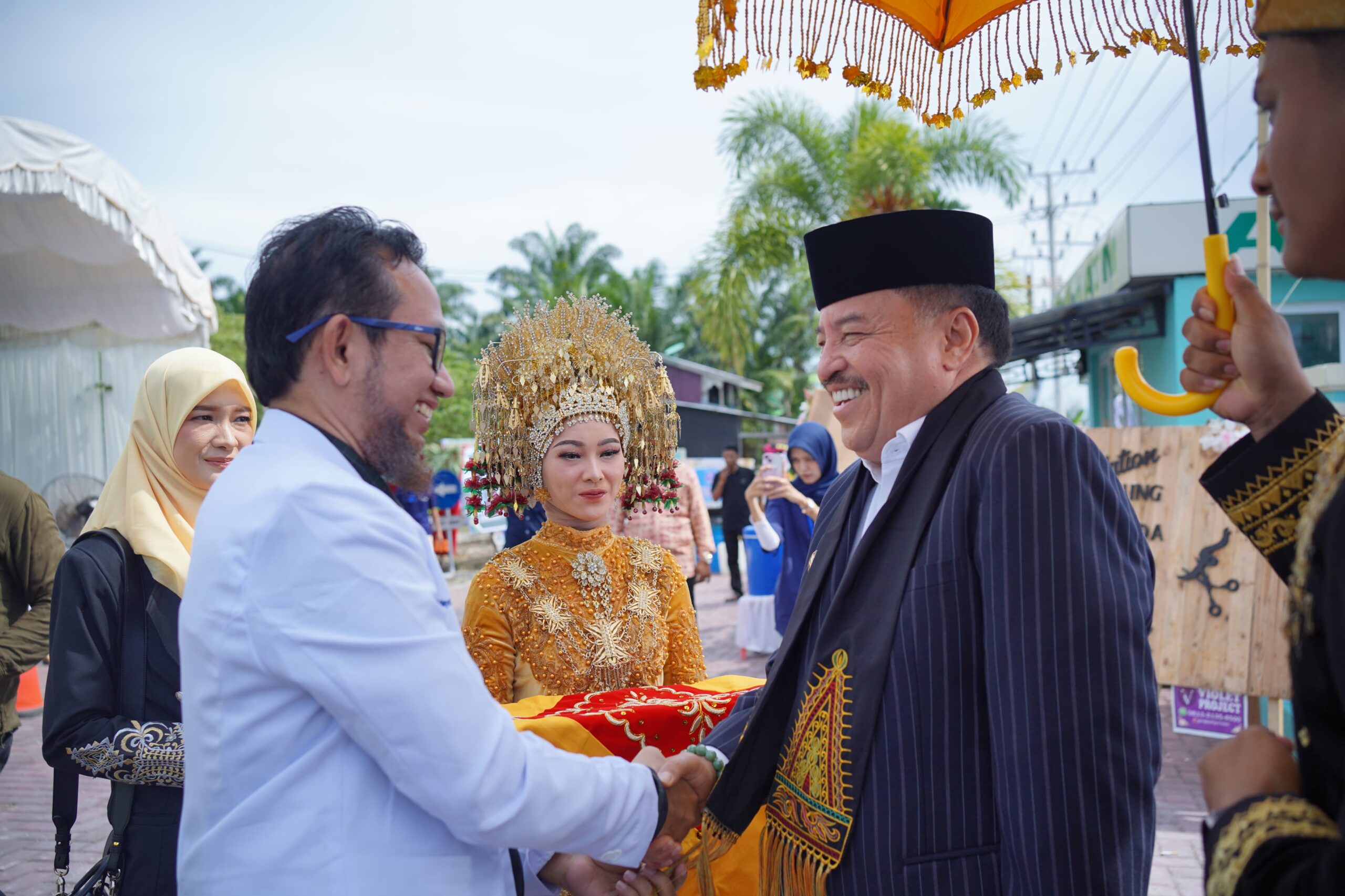 Bupati Nagan Raya Resmikan Rumah Sakit Umum Cahaya Husada Bupati Nagan Raya Resmikan Rumah Sakit Umum Cahaya Husada