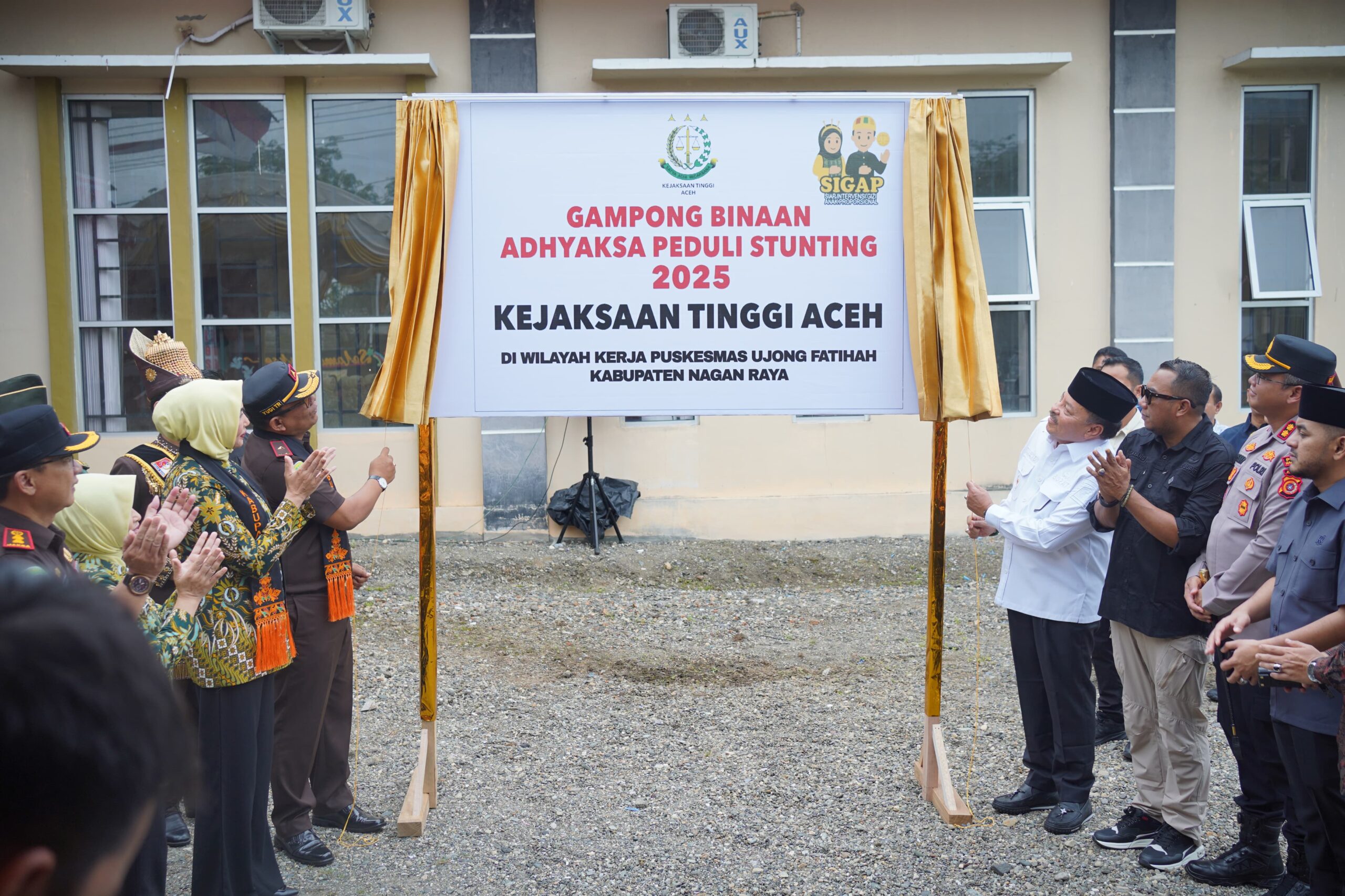 Bupati TRK Apresiasi Kejati Aceh atas Dukungan Program Adhyaksa Peduli Stunting Bupati TRK Apresiasi Kejati Aceh atas Dukungan Program Adhyaksa Peduli Stunting