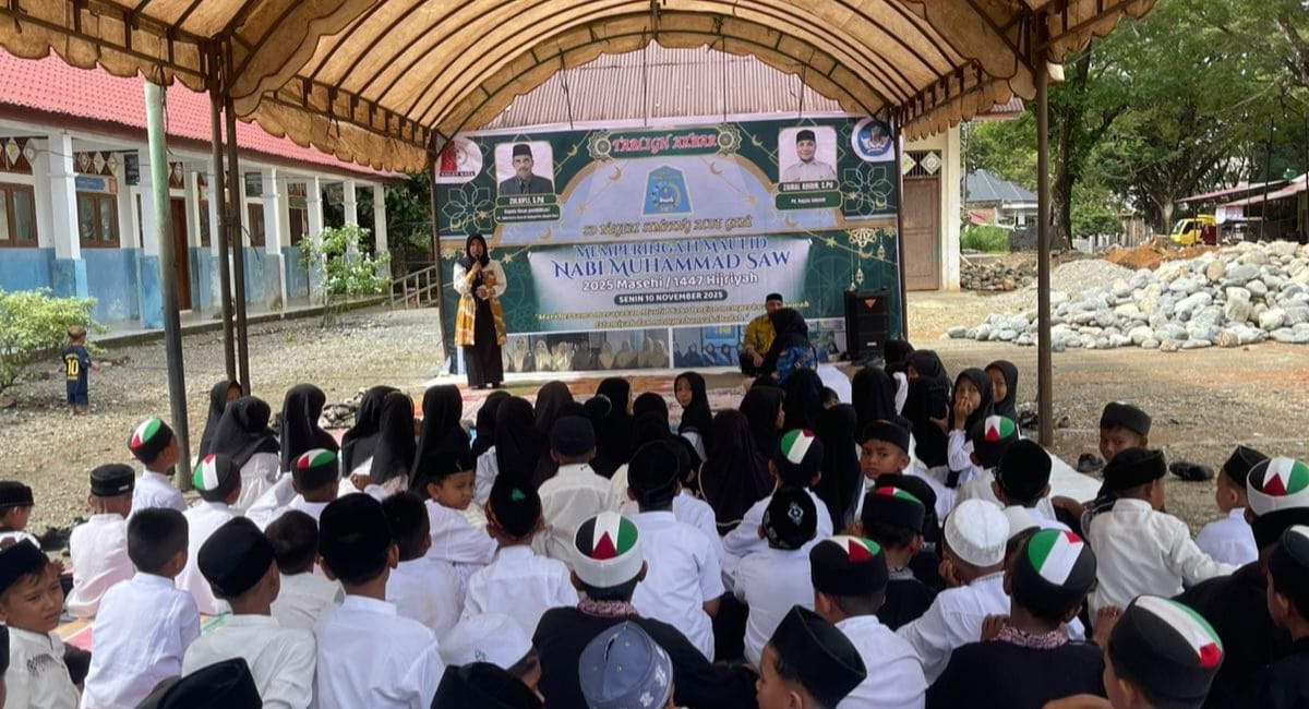 SD Negeri Simpang Alue Gani Peringati Maulid Nabi Muhammad SAW dengan Khidmat dan Meriah SD Negeri Simpang Alue Gani Peringati Maulid Nabi Muhammad SAW dengan Khidmat dan Meriah