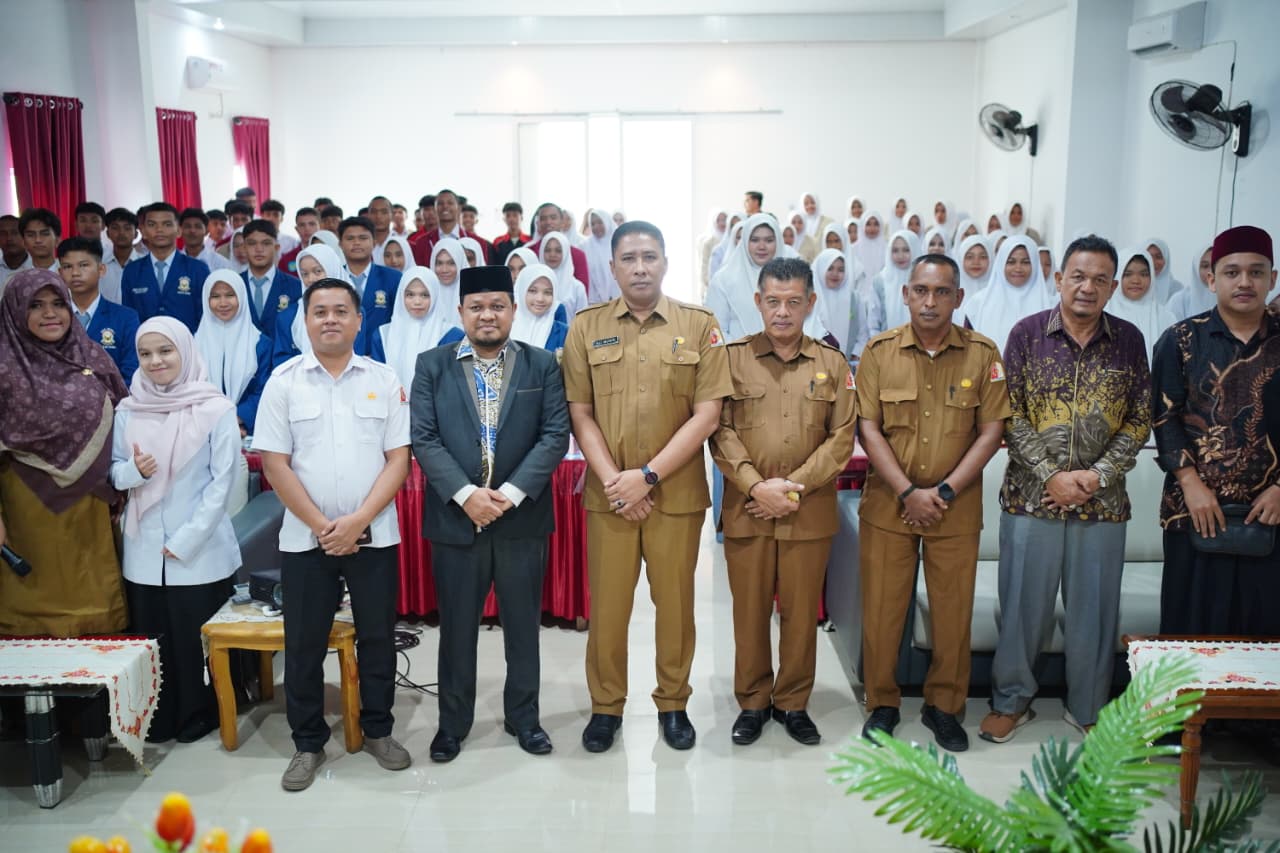 Pemkab Nagan Raya Gelar Pembinaan Mental Spiritual untuk 100 Pelajar SMA Sederajat