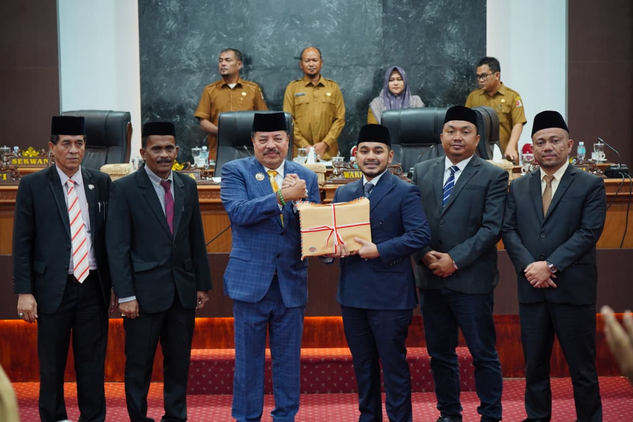 Rapat Paripurna Perdana DPRK Nagan Raya Bahas Nota Keuangan Rancangan APBK 2026 Rapat Paripurna Perdana DPRK Nagan Raya Bahas Nota Keuangan Rancangan APBK 2026