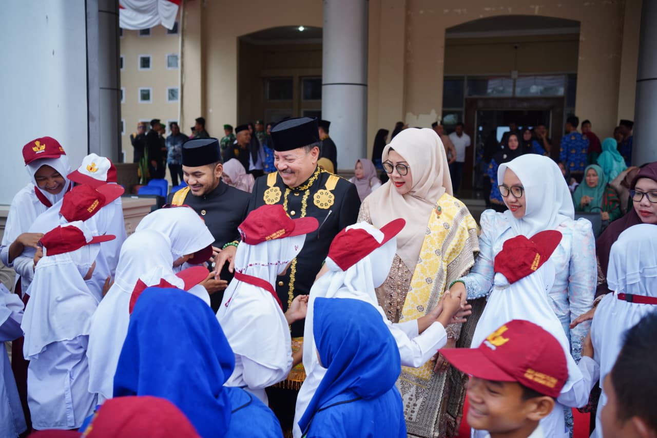 Ketua DPRK Nagan Raya Hadiri Peringatan Hari Guru Nasional Ketua DPRK Nagan Raya Hadiri Peringatan Hari Guru Nasional