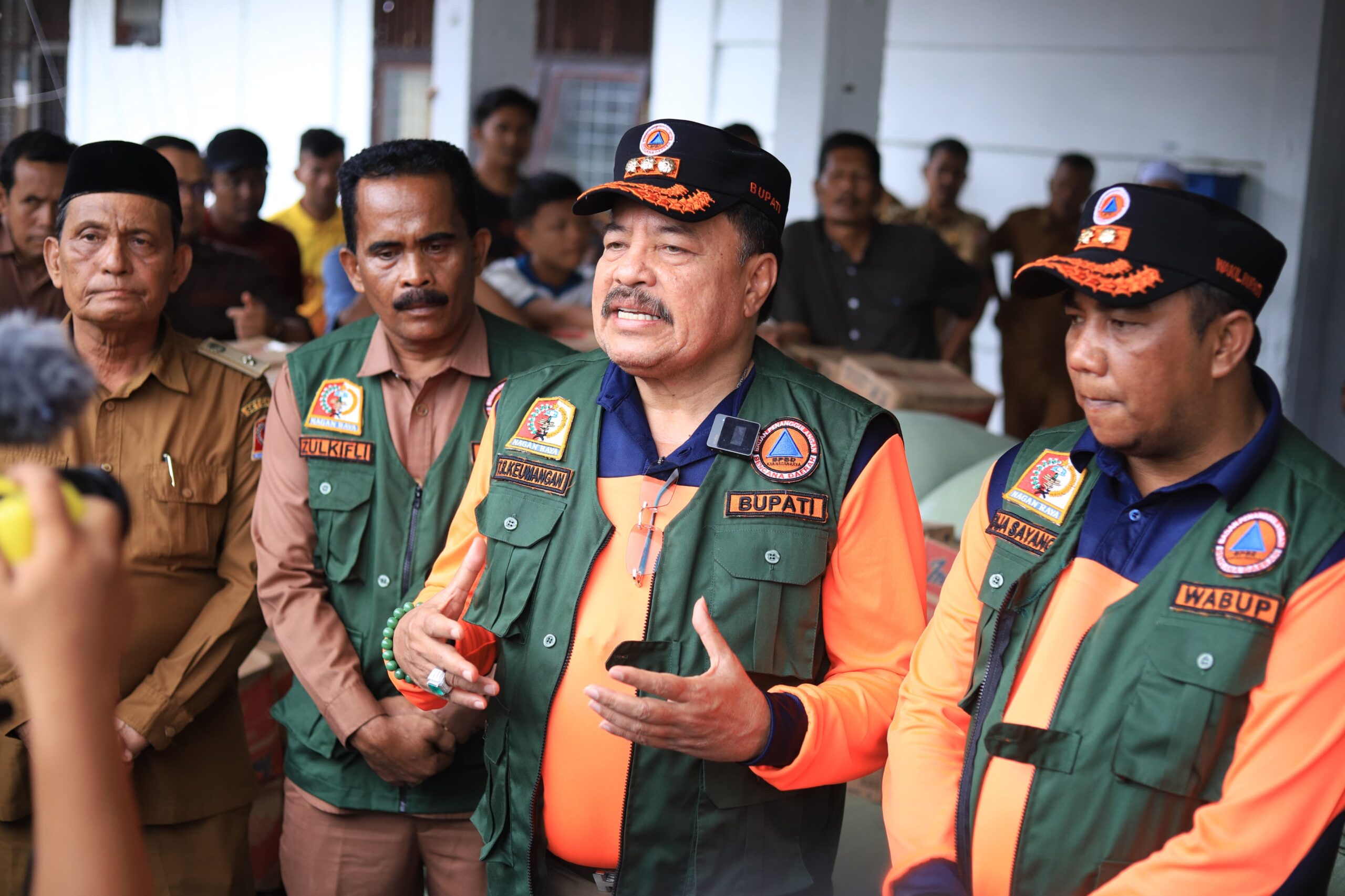 Pemkab Nagan Raya Salurkan 55 Ton Beras serta Logistik Lainnya ke Kecamatan Tripa Makmur Pemkab Nagan Raya Salurkan 55 Ton Beras serta Logistik Lainnya ke Kecamatan Tripa Makmur