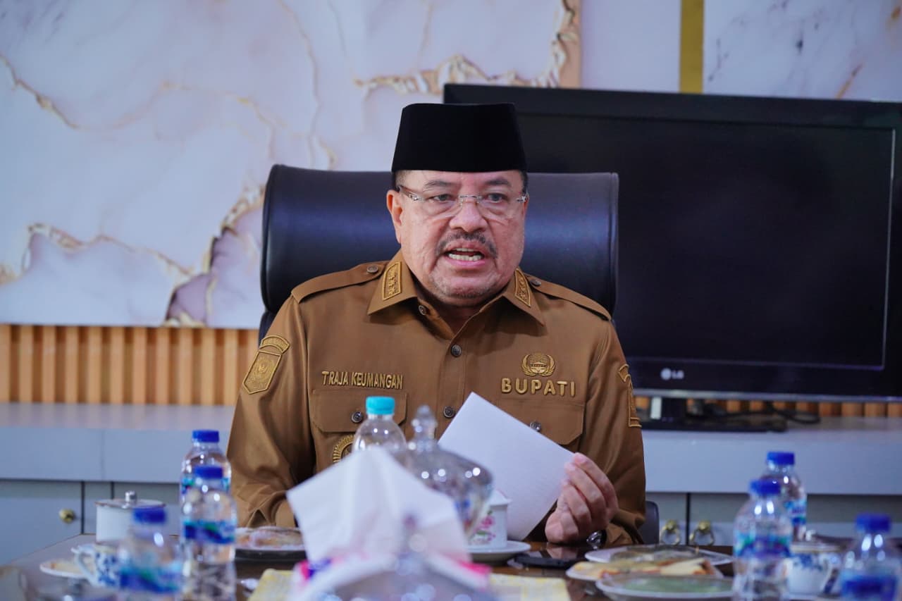 Bupati TRK Tegaskan PMKS Wajib Patuhi Harga Sawit, Ancam Cabut Izin Jika Melanggar Bupati TRK Tegaskan PMKS Wajib Patuhi Harga Sawit, Ancam Cabut Izin Jika Melanggar