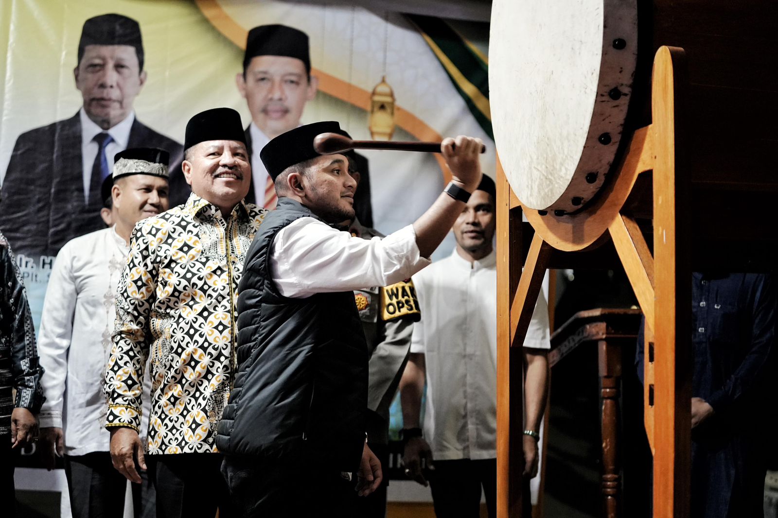 Ketua DPRK Nagan Raya Hadiri Pawai Takbiran, Sambut Hari Raya Idul Fitri 1447 Hijriah Ketua DPRK Nagan Raya Hadiri Pawai Takbiran, Sambut Hari Raya Idul Fitri 1447 Hijriah