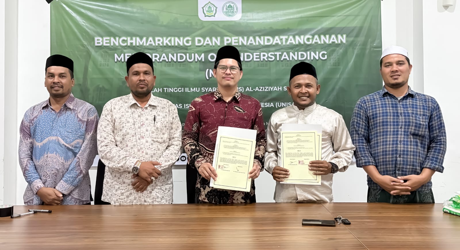 STIS Al-Aziziyah Sabang dan UNISAI Teken MoU Peningkatan Mutu Pendidikan Tinggi STIS Al-Aziziyah Sabang dan UNISAI Teken MoU Peningkatan Mutu Pendidikan Tinggi