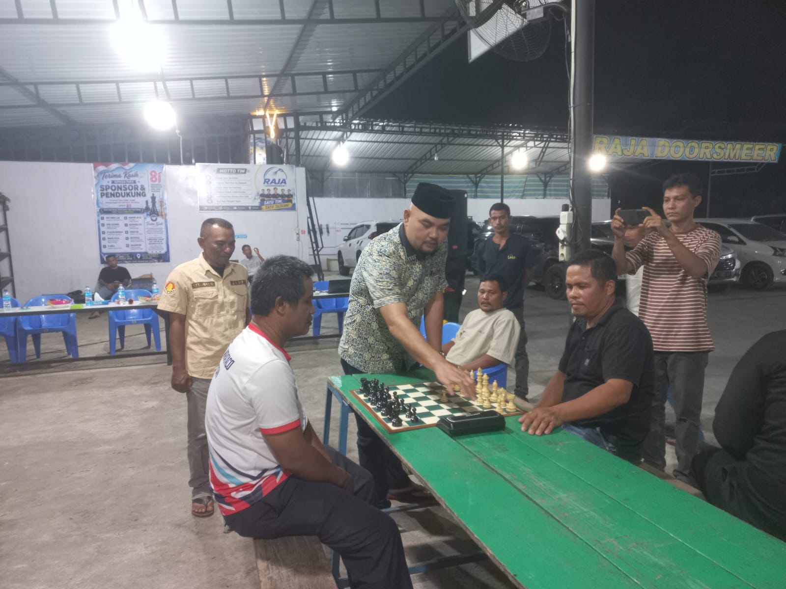 Turnamen Catur Makmur Raya Peringati HUT RI Resmi Dibuka Turnamen Catur Makmur Raya Peringati HUT RI Resmi Dibuka